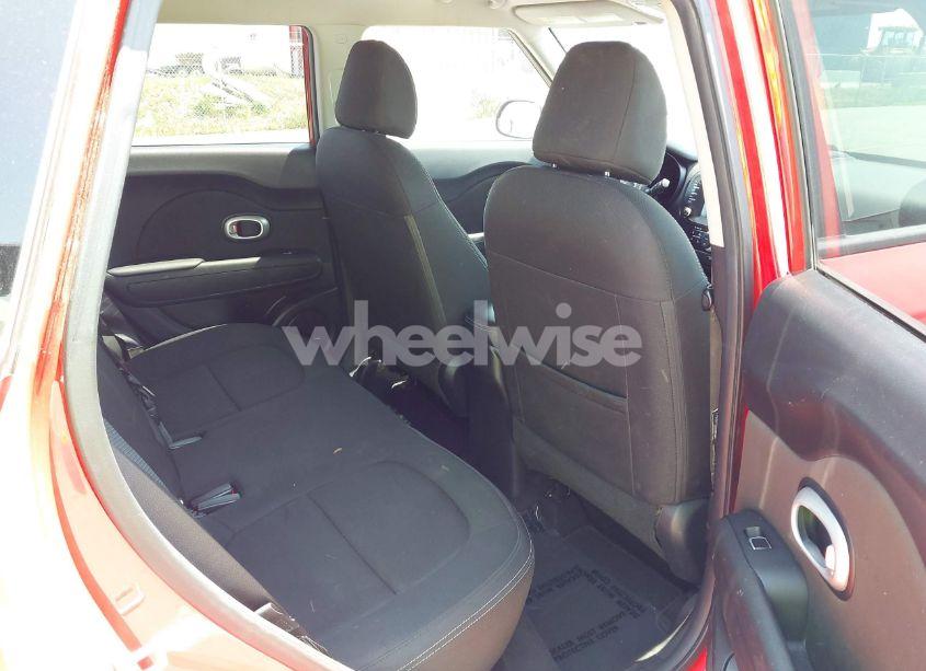 Photo 8 of 2018 Kia Soul + (VIN KNDJP3A57J7530874)