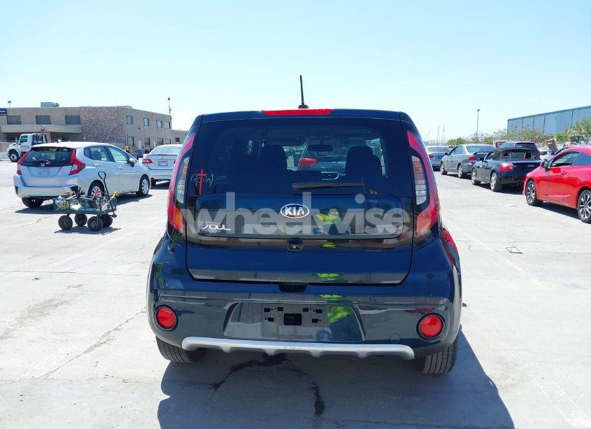 Photo 16 of 2018 Kia Soul + (VIN KNDJP3A57J7539588)