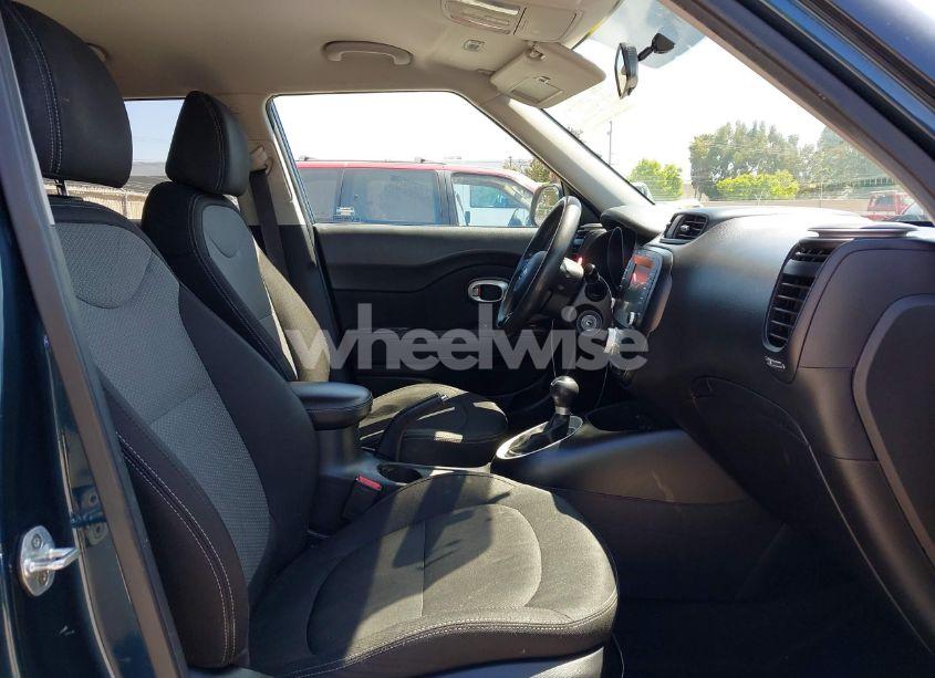 Photo 5 of 2018 Kia Soul + (VIN KNDJP3A57J7539588)