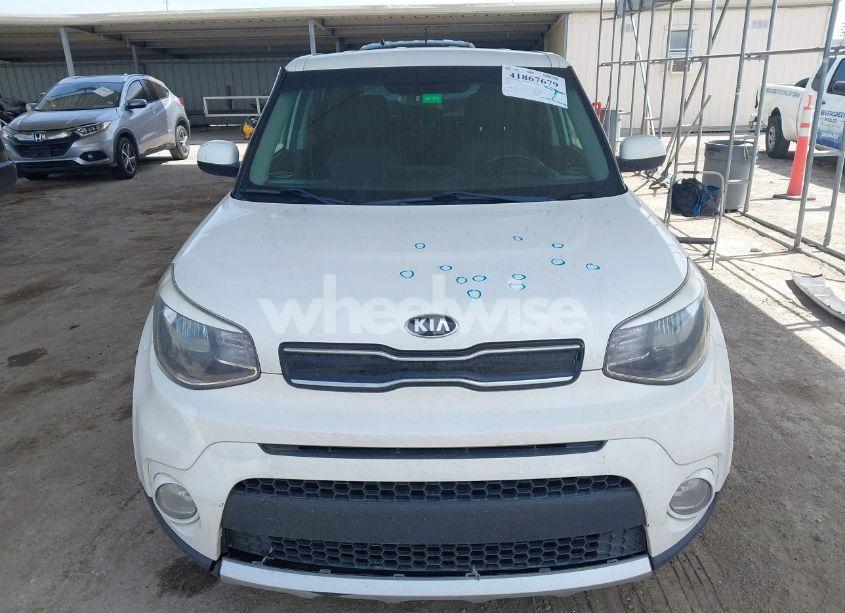 Photo 12 of 2018 Kia Soul + (VIN KNDJP3A57J7540529)