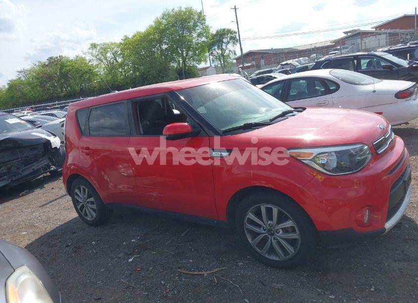 Photo 12 of 2018 Kia Soul + (VIN KNDJP3A57J7606951)