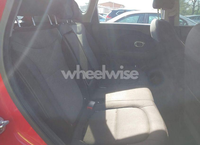 Photo 8 of 2018 Kia Soul + (VIN KNDJP3A57J7606951)