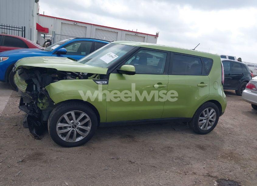 Photo 15 of 2018 Kia Soul + (VIN KNDJP3A57J7894079)