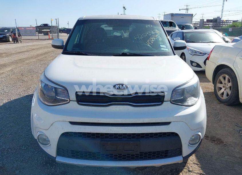 Photo 12 of 2018 Kia Soul + (VIN KNDJP3A57J7901872)