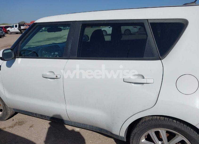 Photo 14 of 2018 Kia Soul + (VIN KNDJP3A57J7901872)
