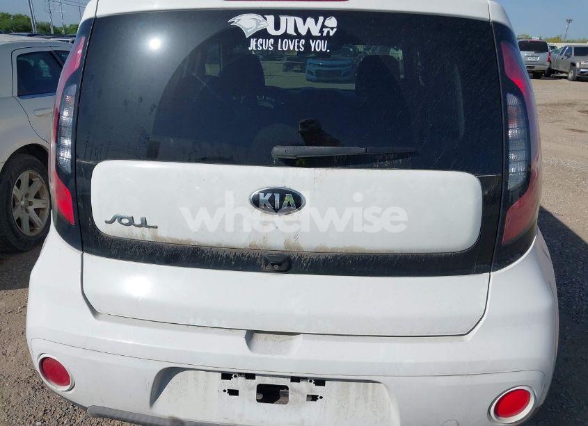 Photo 16 of 2018 Kia Soul + (VIN KNDJP3A57J7901872)