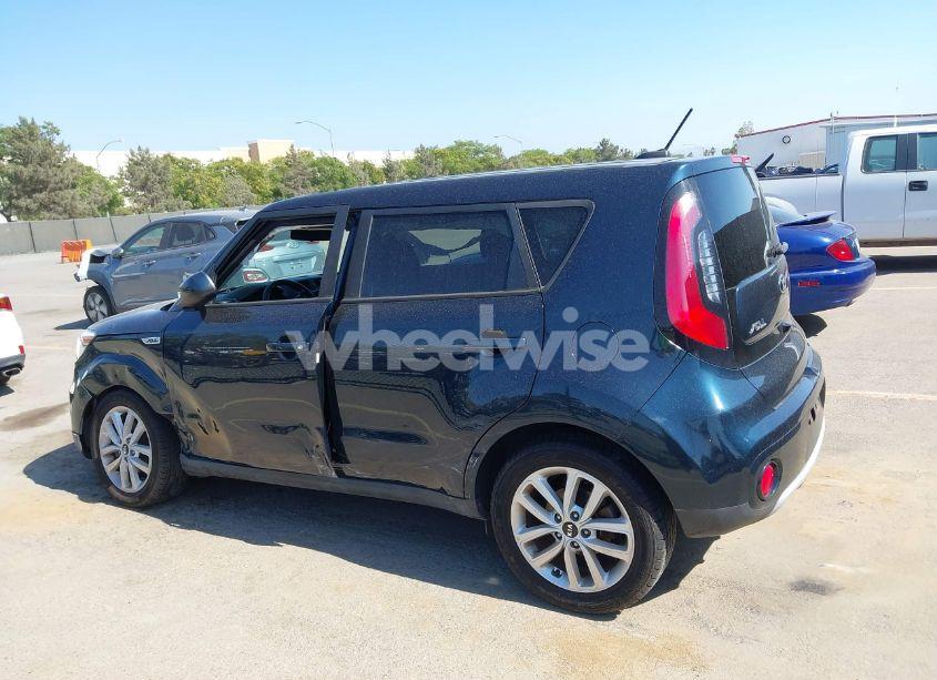 Photo 14 of 2019 Kia Soul + (VIN KNDJP3A57K7699312)