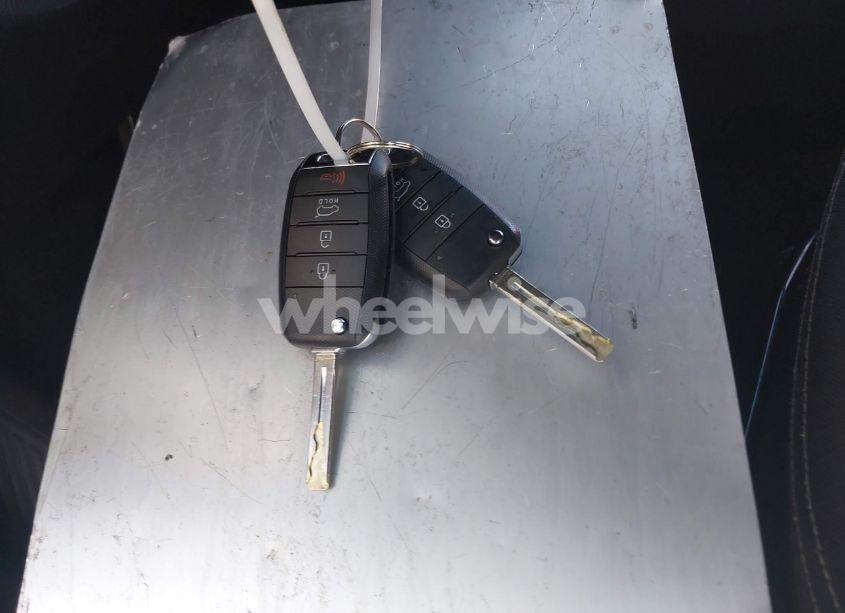 Photo 11 of 2014 Kia Soul + (VIN KNDJP3A58E7047027)