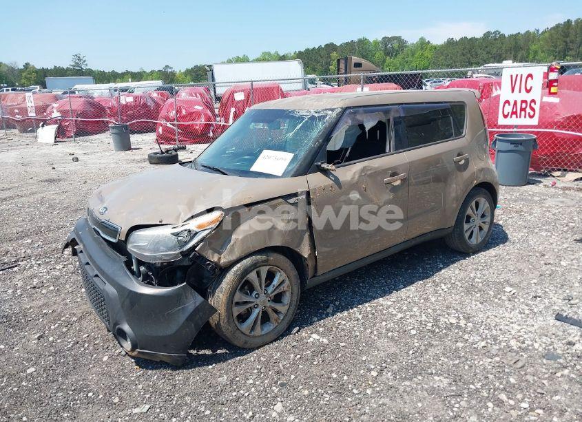 Photo 2 of 2014 Kia Soul + (VIN KNDJP3A58E7081713)