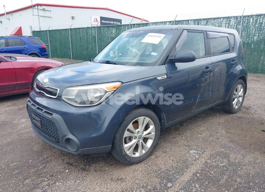 Photo 2 of 2015 Kia Soul + (VIN KNDJP3A58F7117692)