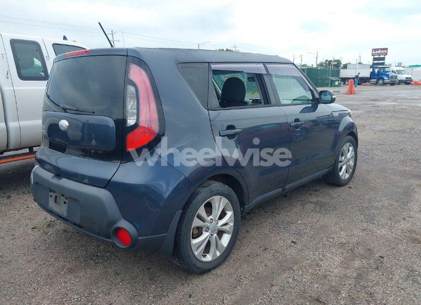 Photo 4 of 2015 Kia Soul + (VIN KNDJP3A58F7117692)