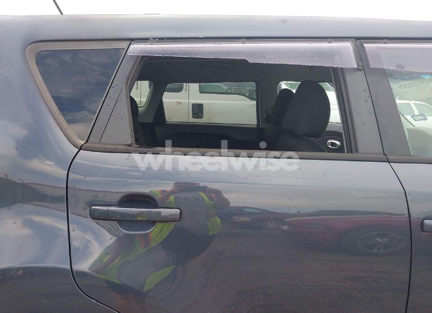 Photo 6 of 2015 Kia Soul + (VIN KNDJP3A58F7117692)