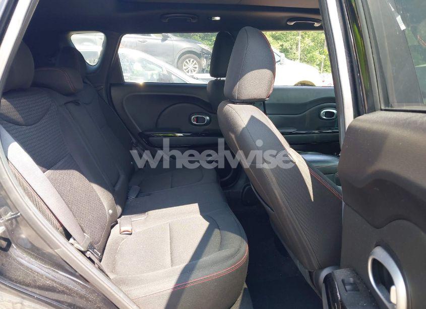 Photo 8 of 2015 Kia Soul + (VIN KNDJP3A58F7162969)