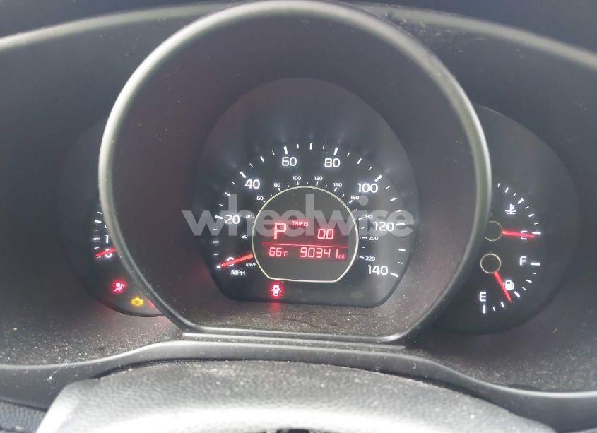 Photo 7 of 2015 Kia Soul + (VIN KNDJP3A58F7759412)