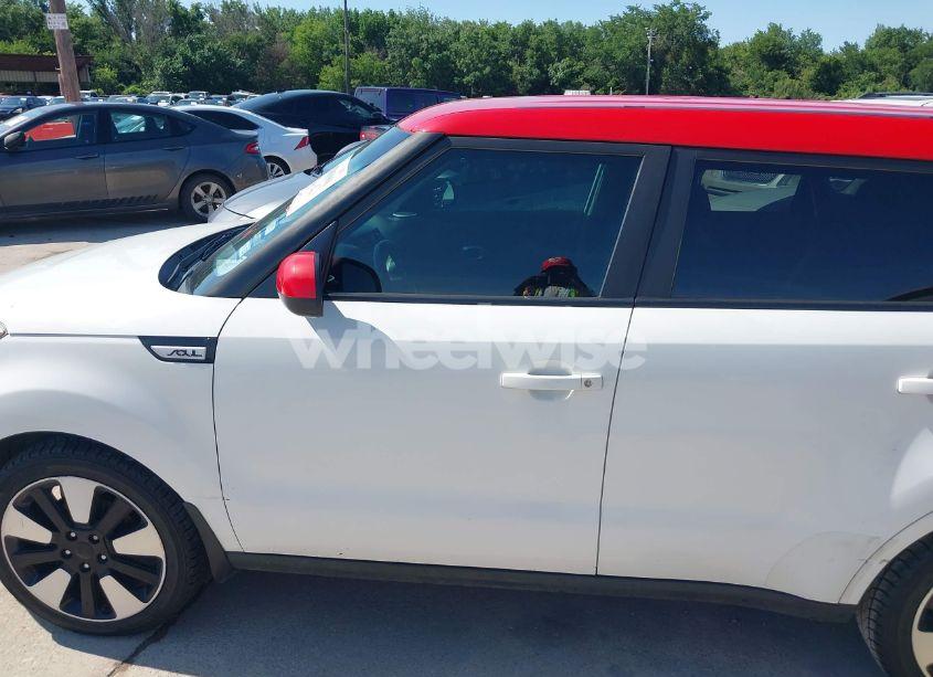 Photo 14 of 2016 Kia Soul + (VIN KNDJP3A58G7315870)