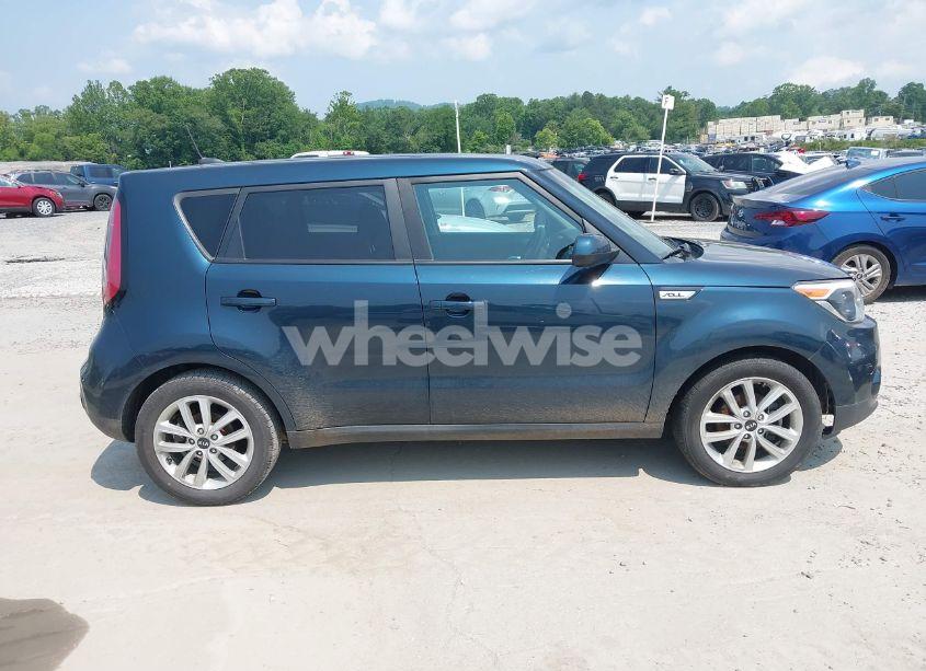 Photo 13 of 2017 Kia Soul + (VIN KNDJP3A58H7415744)