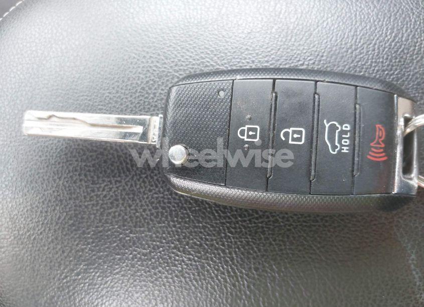 Photo 11 of 2017 Kia Soul + (VIN KNDJP3A58H7487480)