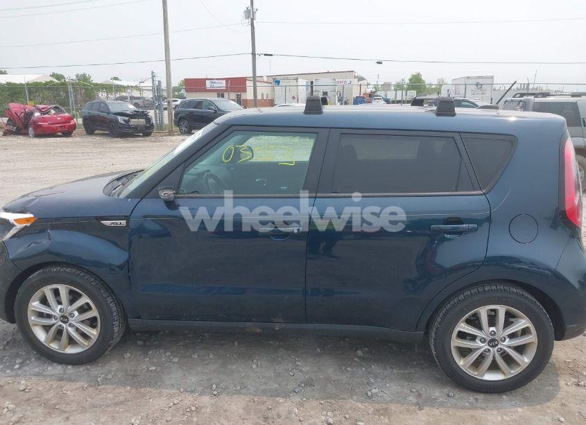 Photo 14 of 2017 Kia Soul + (VIN KNDJP3A58H7487480)