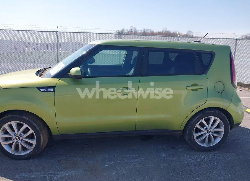 Photo 14 of 2017 Kia Soul + (VIN KNDJP3A58H7877849)