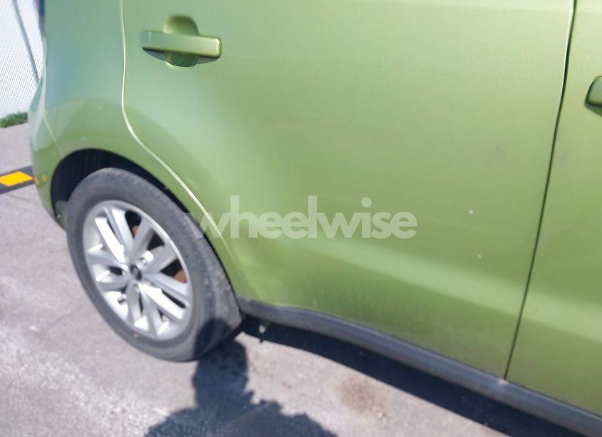 Photo 6 of 2017 Kia Soul + (VIN KNDJP3A58H7877849)