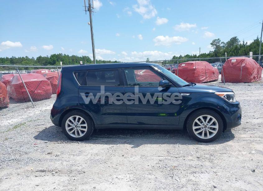 Photo 13 of 2019 Kia Soul + (VIN KNDJP3A58K7649020)