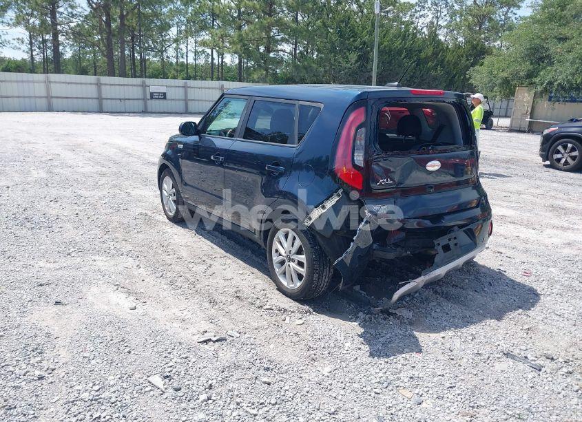Photo 3 of 2019 Kia Soul + (VIN KNDJP3A58K7649020)