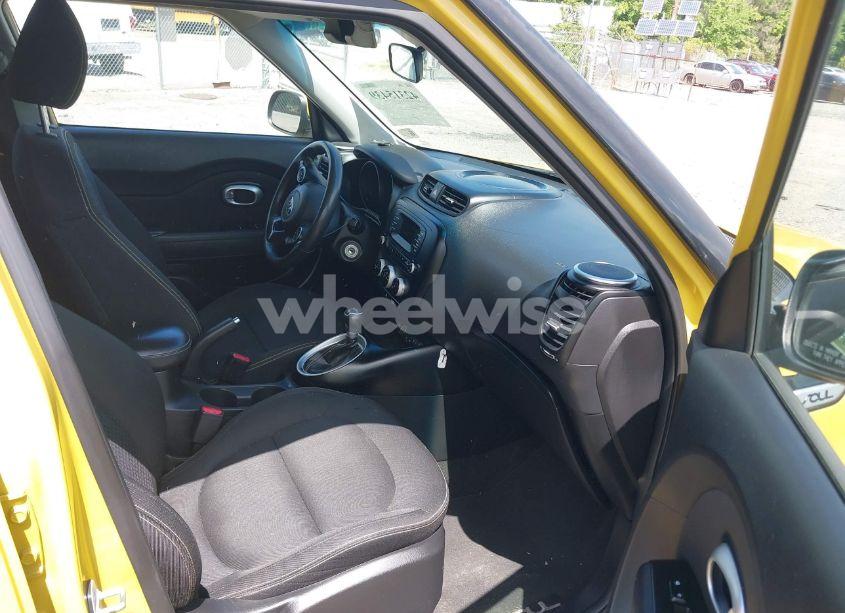 Photo 5 of 2014 Kia Soul + (VIN KNDJP3A59E7019513)