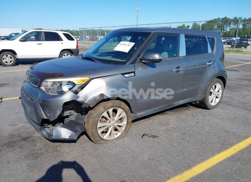 Photo 2 of 2014 Kia Soul + (VIN KNDJP3A59E7108644)