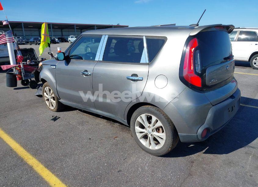 Photo 3 of 2014 Kia Soul + (VIN KNDJP3A59E7108644)