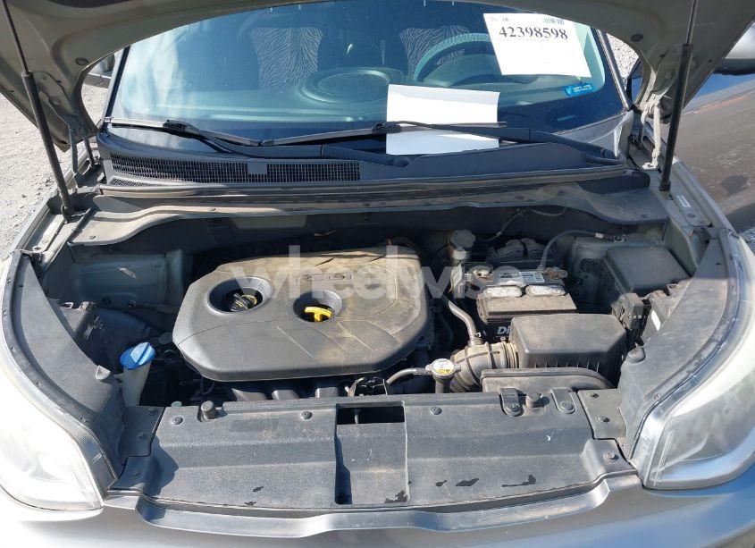 Photo 10 of 2015 Kia Soul + (VIN KNDJP3A59F7149406)