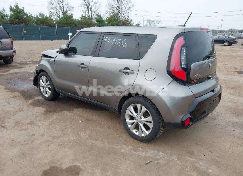Photo 3 of 2016 Kia Soul + (VIN KNDJP3A59G7307177)