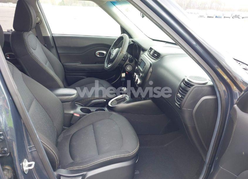 Photo 5 of 2016 Kia Soul + (VIN KNDJP3A59G7369534)