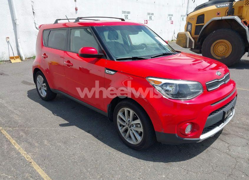 2017 Kia Soul + (VIN KNDJP3A59H7430592) main photo