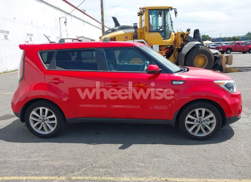 Photo 13 of 2017 Kia Soul + (VIN KNDJP3A59H7430592)