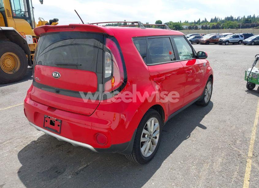 Photo 4 of 2017 Kia Soul + (VIN KNDJP3A59H7430592)