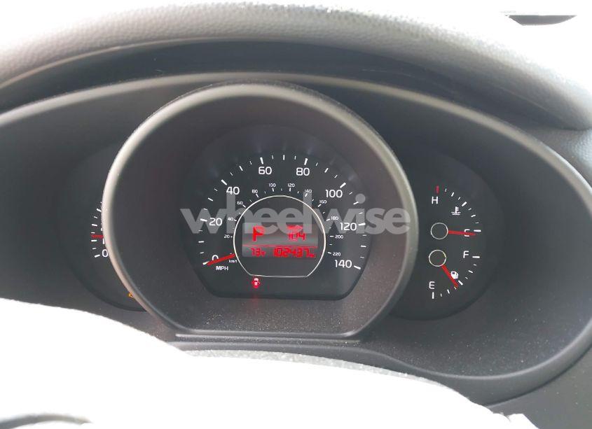 Photo 7 of 2017 Kia Soul + (VIN KNDJP3A59H7430592)