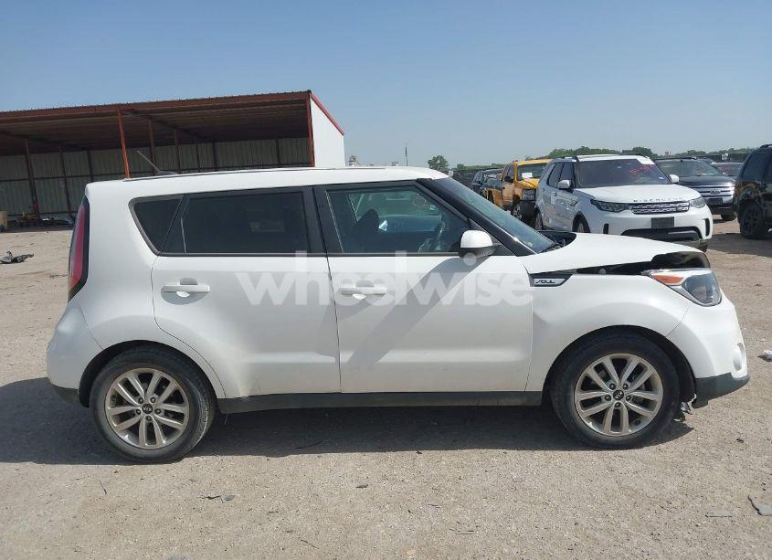 Photo 13 of 2019 Kia Soul + (VIN KNDJP3A59K7698145)