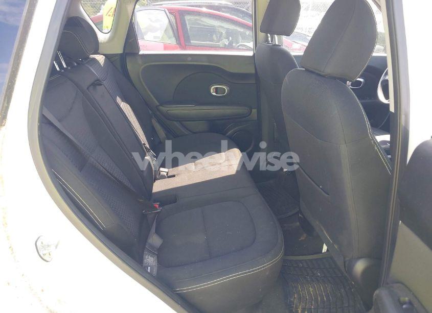 Photo 8 of 2014 Kia Soul + (VIN KNDJP3A5XE7004177)