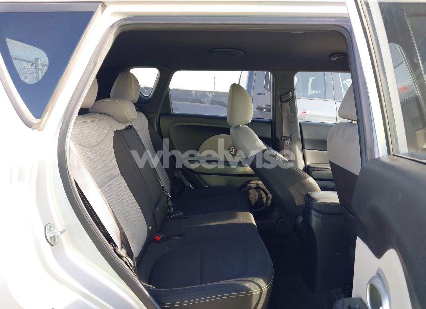 Photo 8 of 2014 Kia Soul + (VIN KNDJP3A5XE7722750)