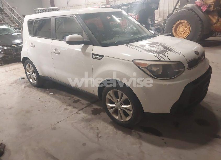 2015 Kia Soul + (VIN KNDJP3A5XF7115779) main photo