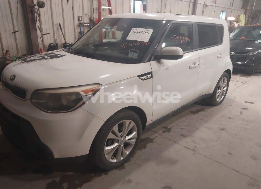 Photo 6 of 2015 Kia Soul + (VIN KNDJP3A5XF7115779)