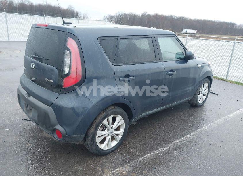 Photo 4 of 2015 Kia Soul + (VIN KNDJP3A5XF7176615)