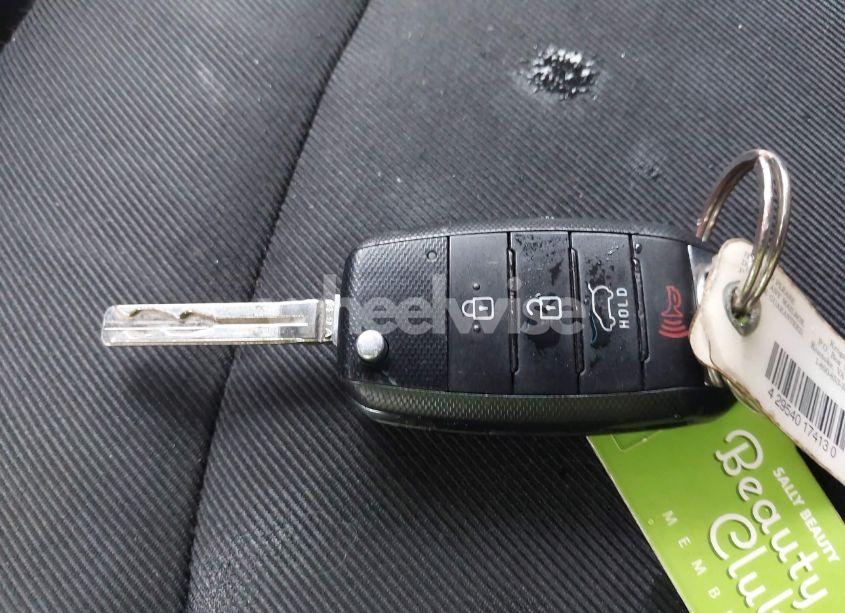 Photo 11 of 2015 Kia Soul + (VIN KNDJP3A5XF7191292)