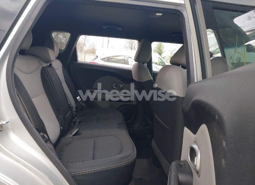 Photo 8 of 2015 Kia Soul + (VIN KNDJP3A5XF7758410)