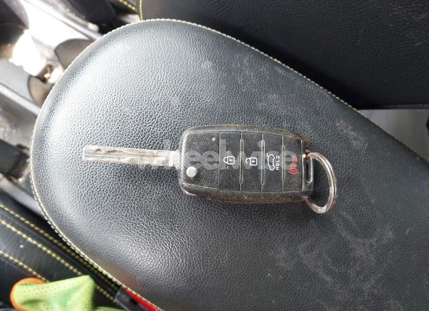 Photo 11 of 2015 Kia Soul + (VIN KNDJP3A5XF7806665)