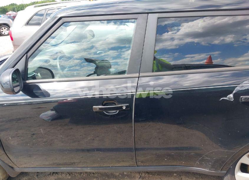 Photo 14 of 2016 Kia Soul + (VIN KNDJP3A5XG7403500)