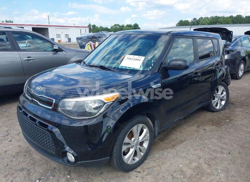 Photo 2 of 2016 Kia Soul + (VIN KNDJP3A5XG7403500)