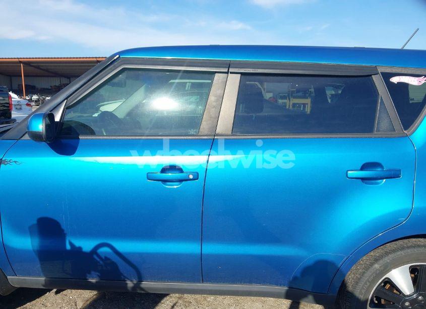 Photo 14 of 2017 Kia Soul + (VIN KNDJP3A5XH7482541)