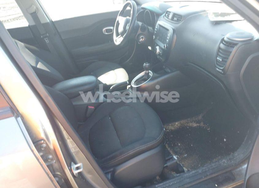 Photo 5 of 2018 Kia Soul + (VIN KNDJP3A5XJ7535373)