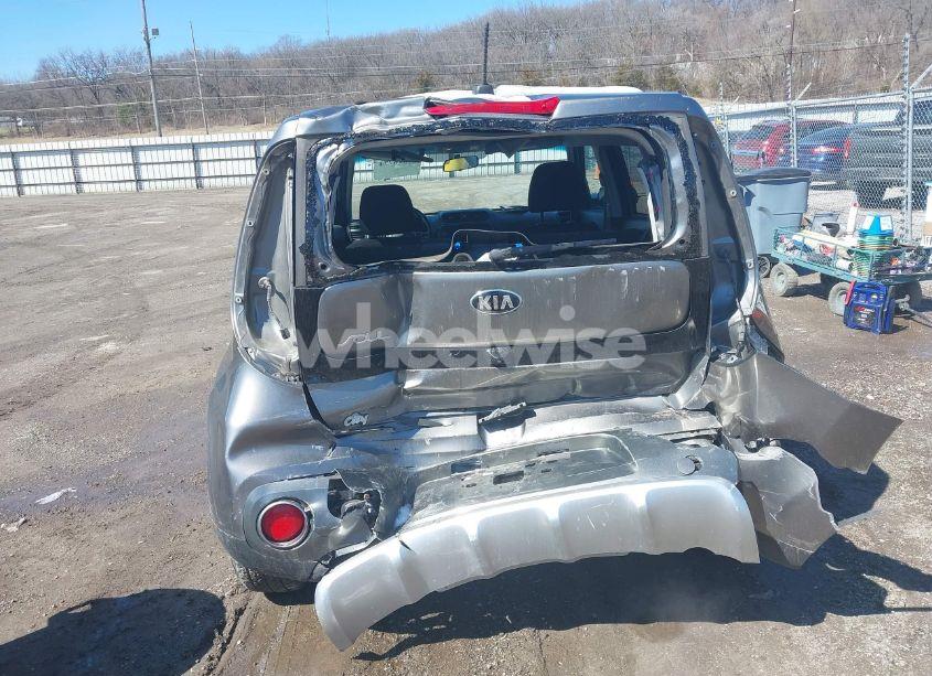 Photo 6 of 2018 Kia Soul + (VIN KNDJP3A5XJ7535373)